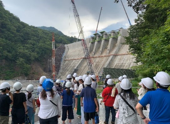 ダム建設現場見学
